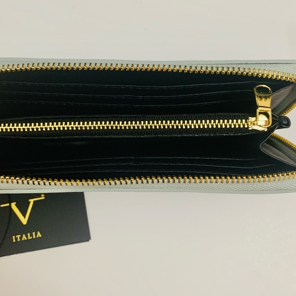 V Italia Made in Italy Registered Trademark of Versace Wallet - Picture 8 of 8